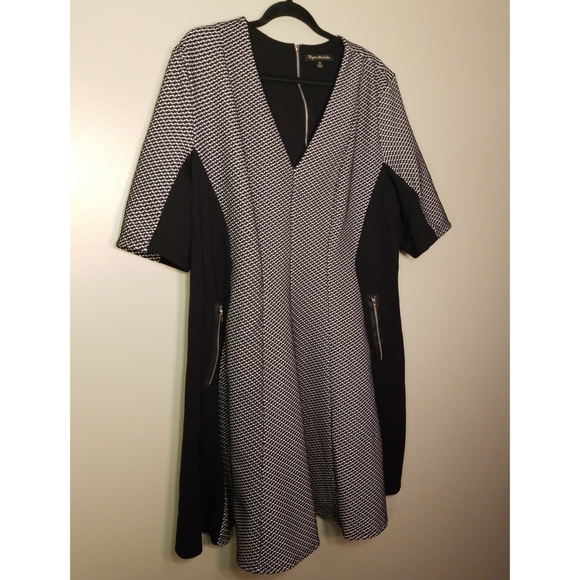 Ryan Michelle Dresses & Skirts - Ryan Michelle Flare Dress Size 3X